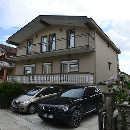 Enko 1 Apartment Тиват Екстериор снимка