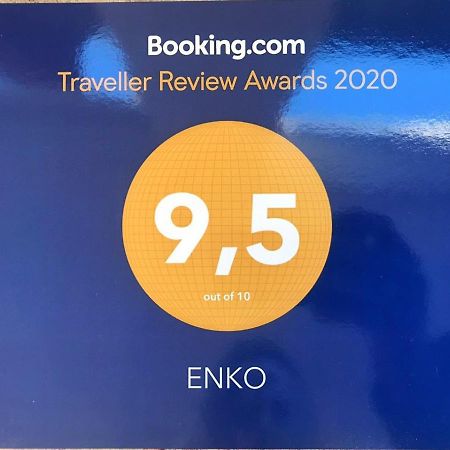 Enko 1 Apartment Тиват Екстериор снимка