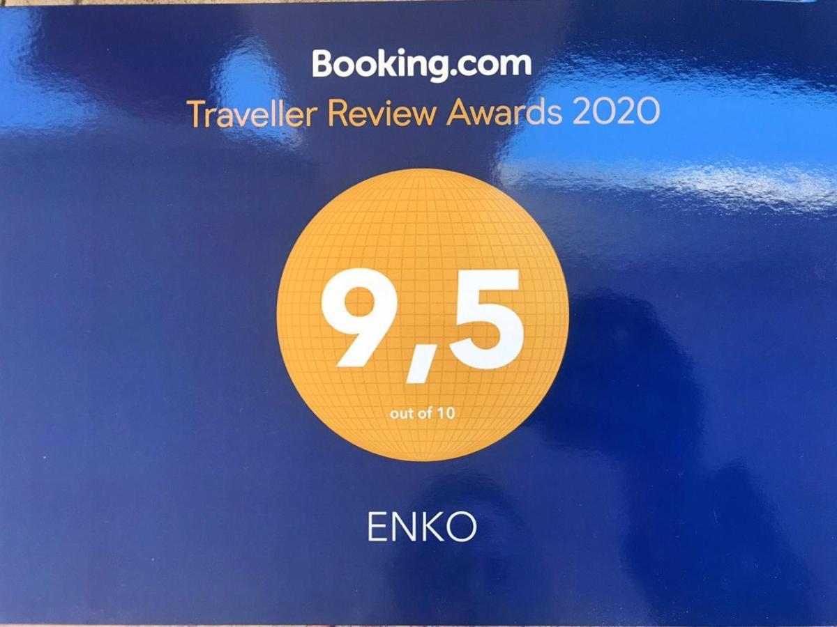 Enko 1 Apartment Тиват Екстериор снимка